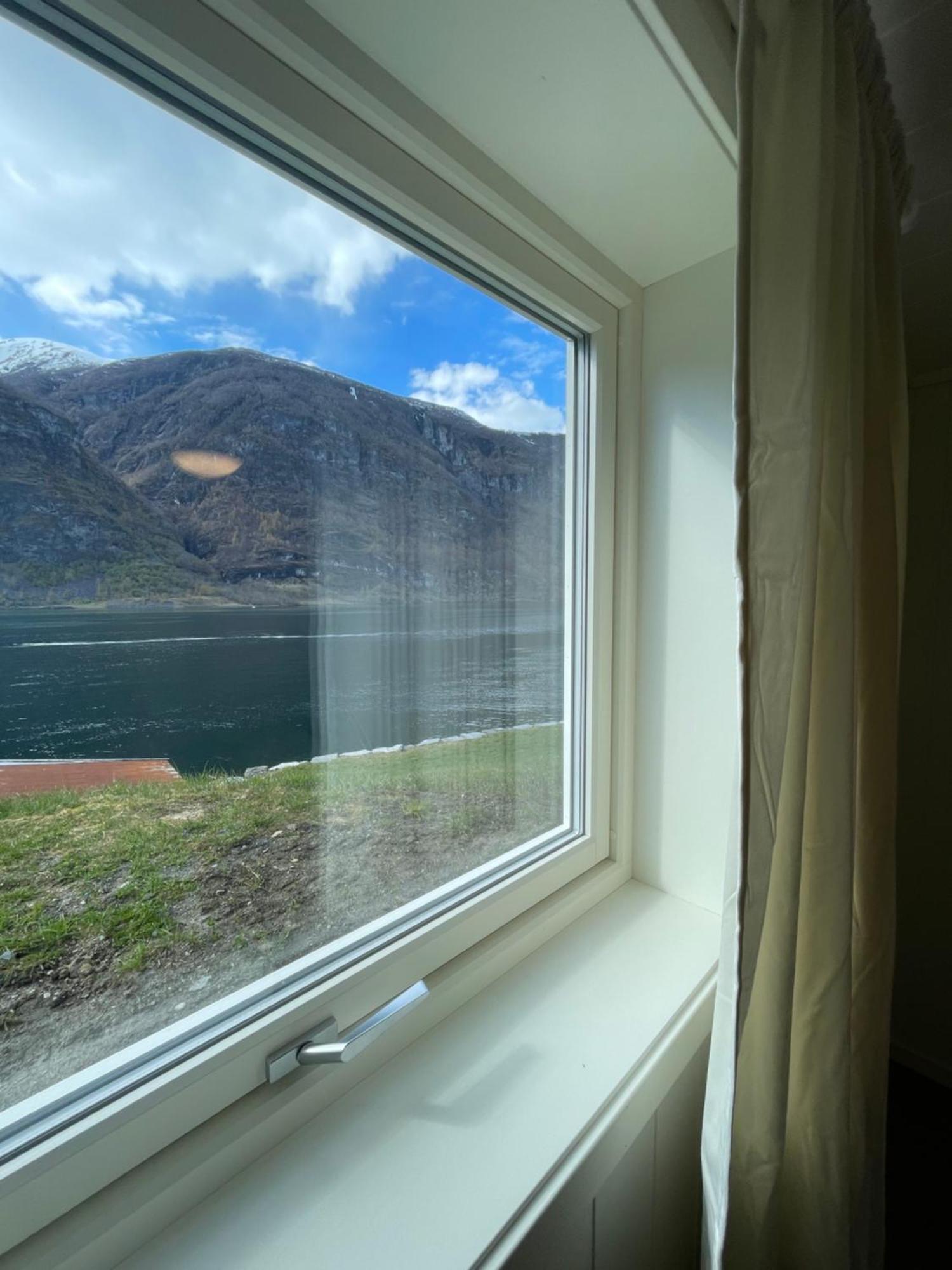 Aurland Feriehus Exterior photo